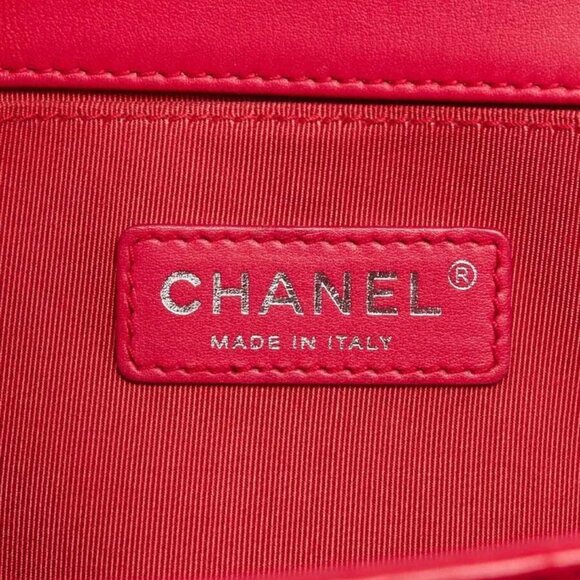 Chanel Pink Quilted Patent Leather Medium Boy Bag - Picture 7 of 10